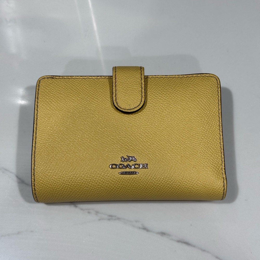 Coach • Wallet • Corner Zipper • Mustard Yellow • Card Slots • ID Slot
